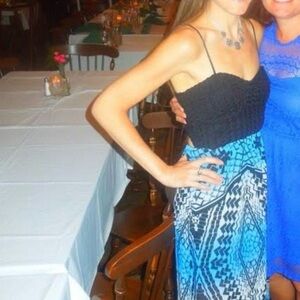 😀Flowy Patterned Dress🌹